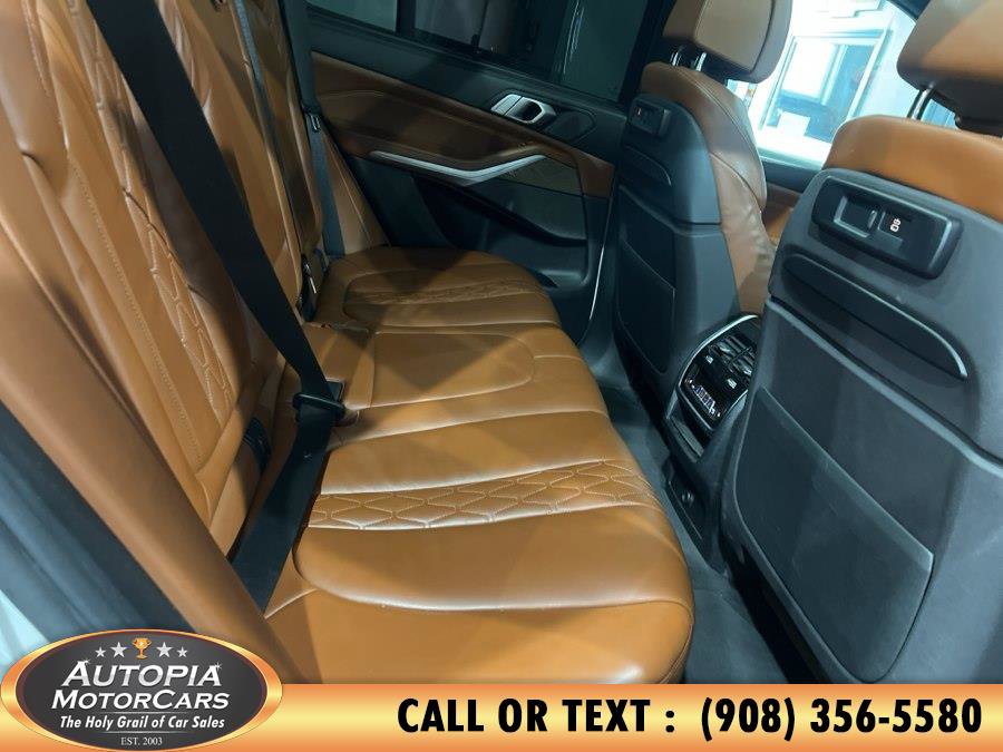 Used 2019 BMW X5 xDrive50i w/ M Sport Package AWD/4WD image 14