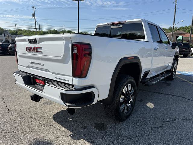 New 2026 GMC Sierra 3500 Denali w/ Denali Reserve Package AWD/4WD image 7