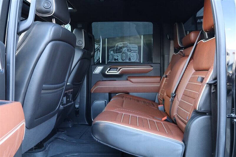 Used 2025 GMC Sierra 3500 Denali Ultimate image 23