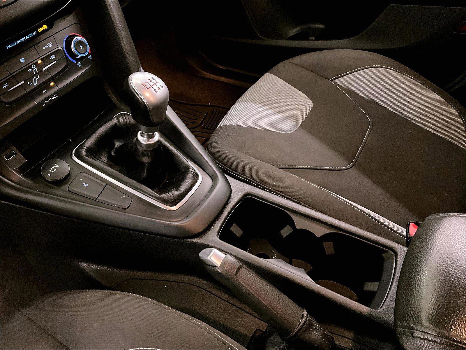 Used 2018 Ford Focus ST FWD image 16