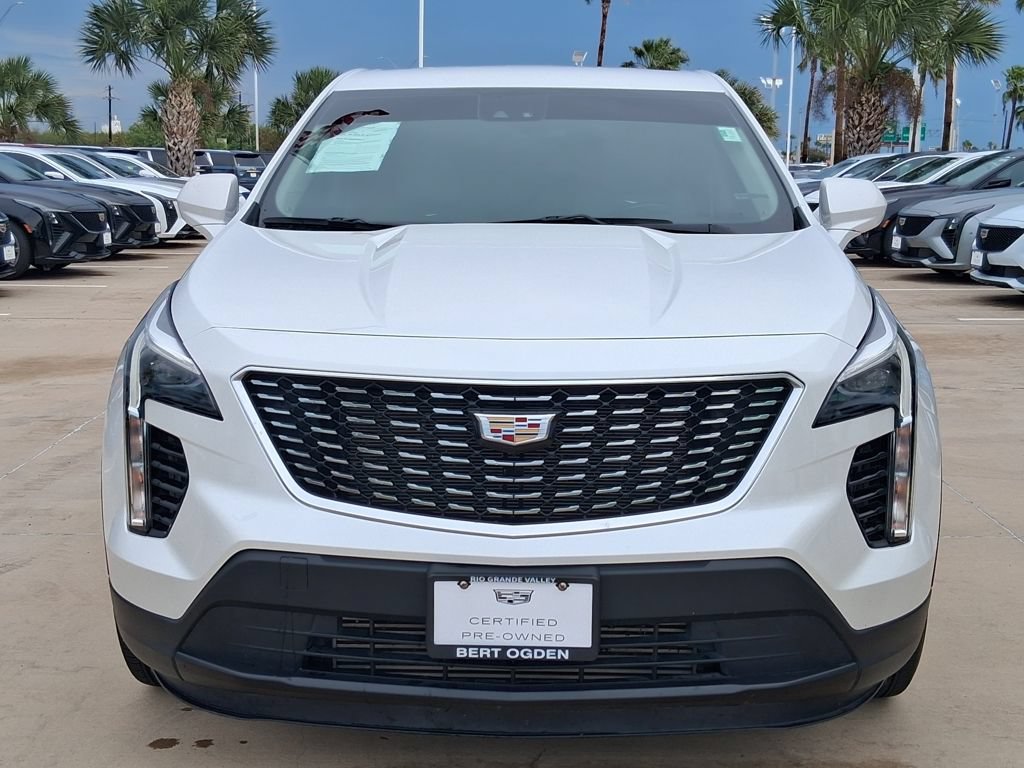 Used 2023 Cadillac XT4 Luxury FWD image 2