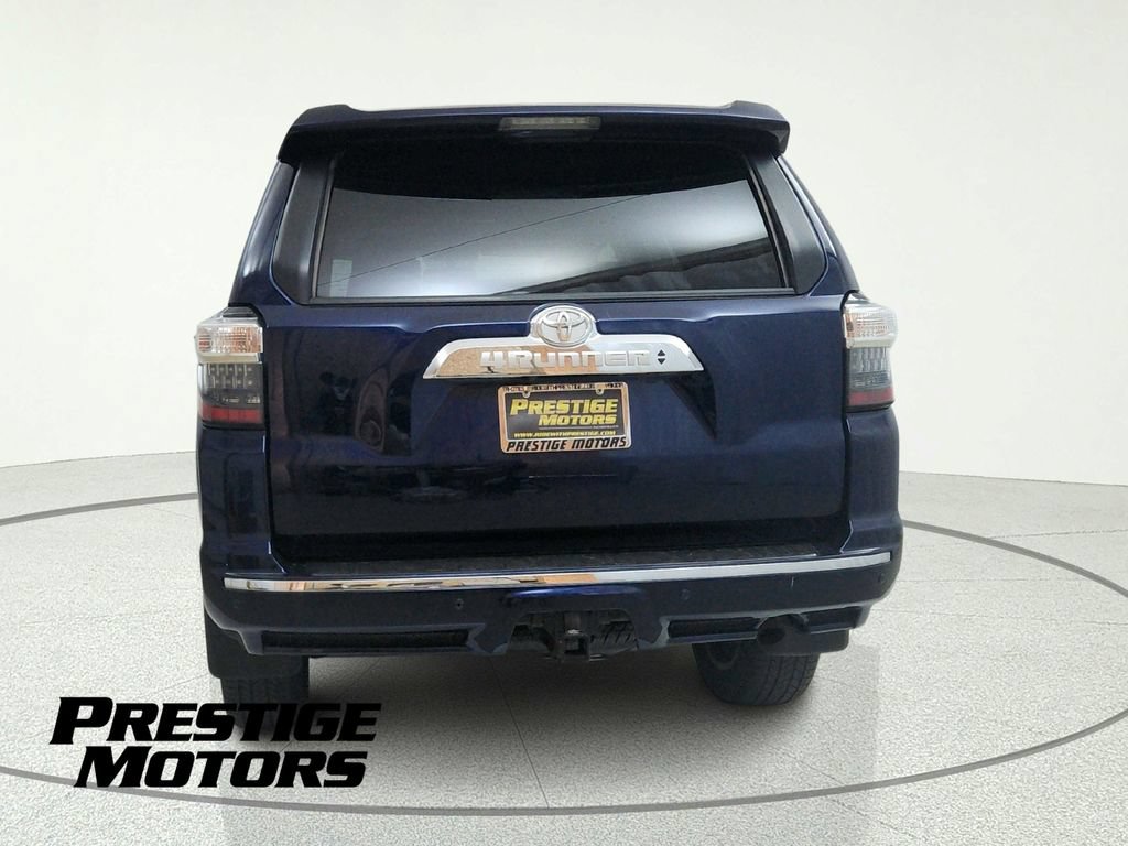 Used 2018 Toyota 4Runner Limited AWD/4WD image 9