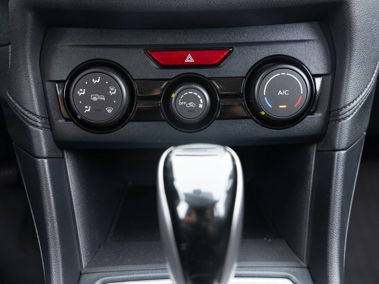 Used 2019 Subaru Crosstrek 2.0i Premium w/ Eyesight System image 34