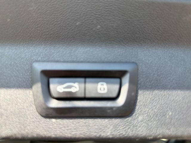 Used 2023 BMW X3 xDrive30i w/ Convenience Package AWD/4WD image 18