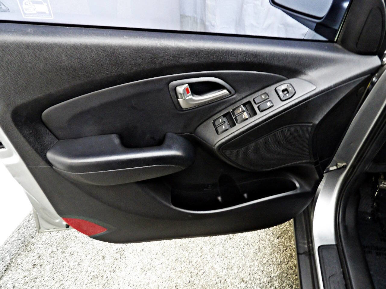 Used 2012 Hyundai Tucson GLS image 7