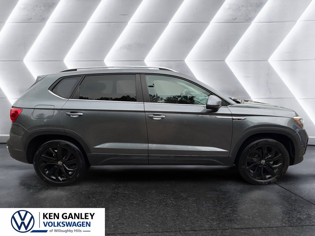 Used 2023 Volkswagen Taos SE AWD/4WD image 6