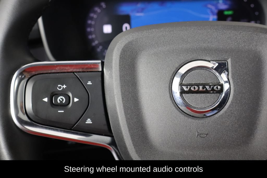 Used 2023 Volvo XC40 Recharge Plus AWD/4WD image 8