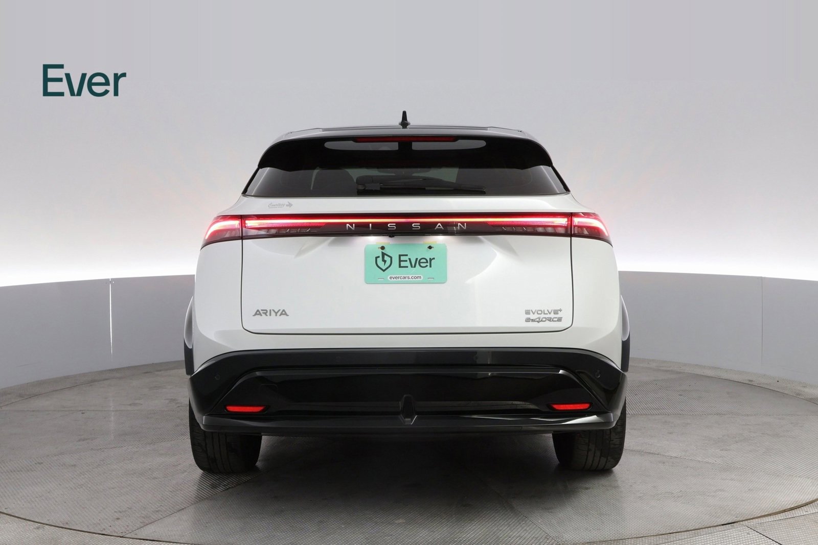 Used 2023 Nissan Ariya AWD image 13