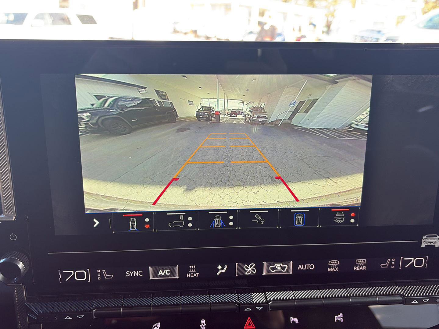 Used 2025 GMC Hummer EV 3X w/ LPO, Dark Essentials Package AWD/4WD image 22