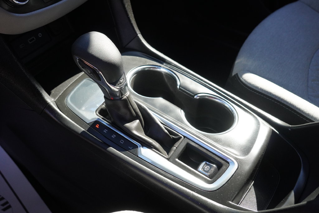 Used 2024 Chevrolet Equinox LS FWD image 28