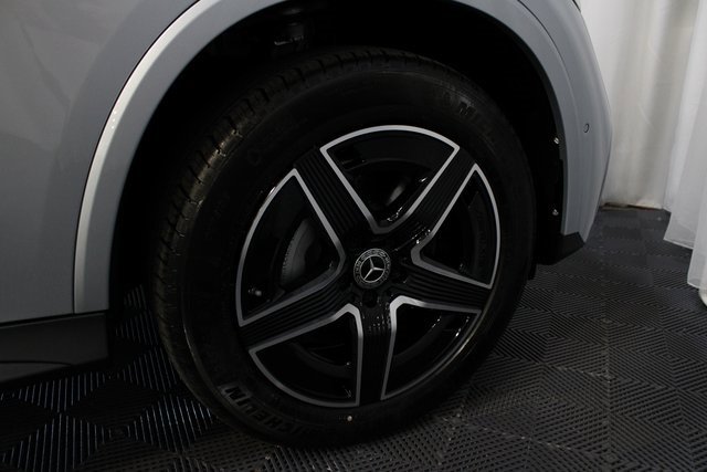 New 2025 Mercedes-Benz GLC 300 4MATIC image 42
