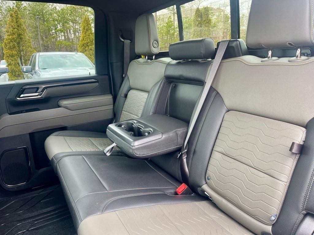 Certified 2025 Chevrolet Silverado 2500 ZR2 w/ Technology Package AWD/4WD image 28