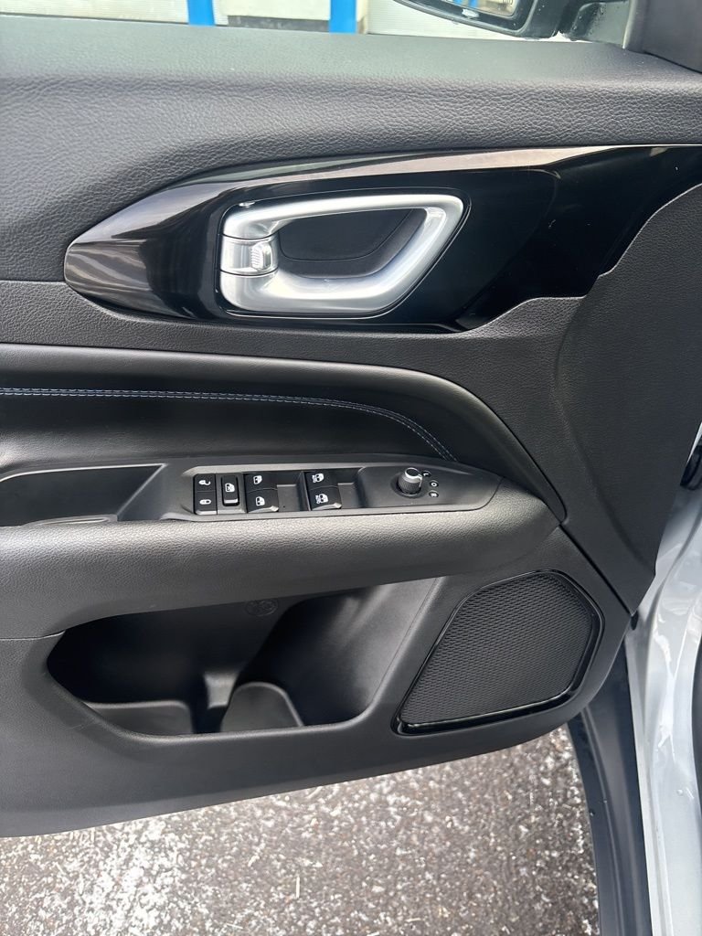 New 2026 Jeep Compass Limited AWD/4WD image 12
