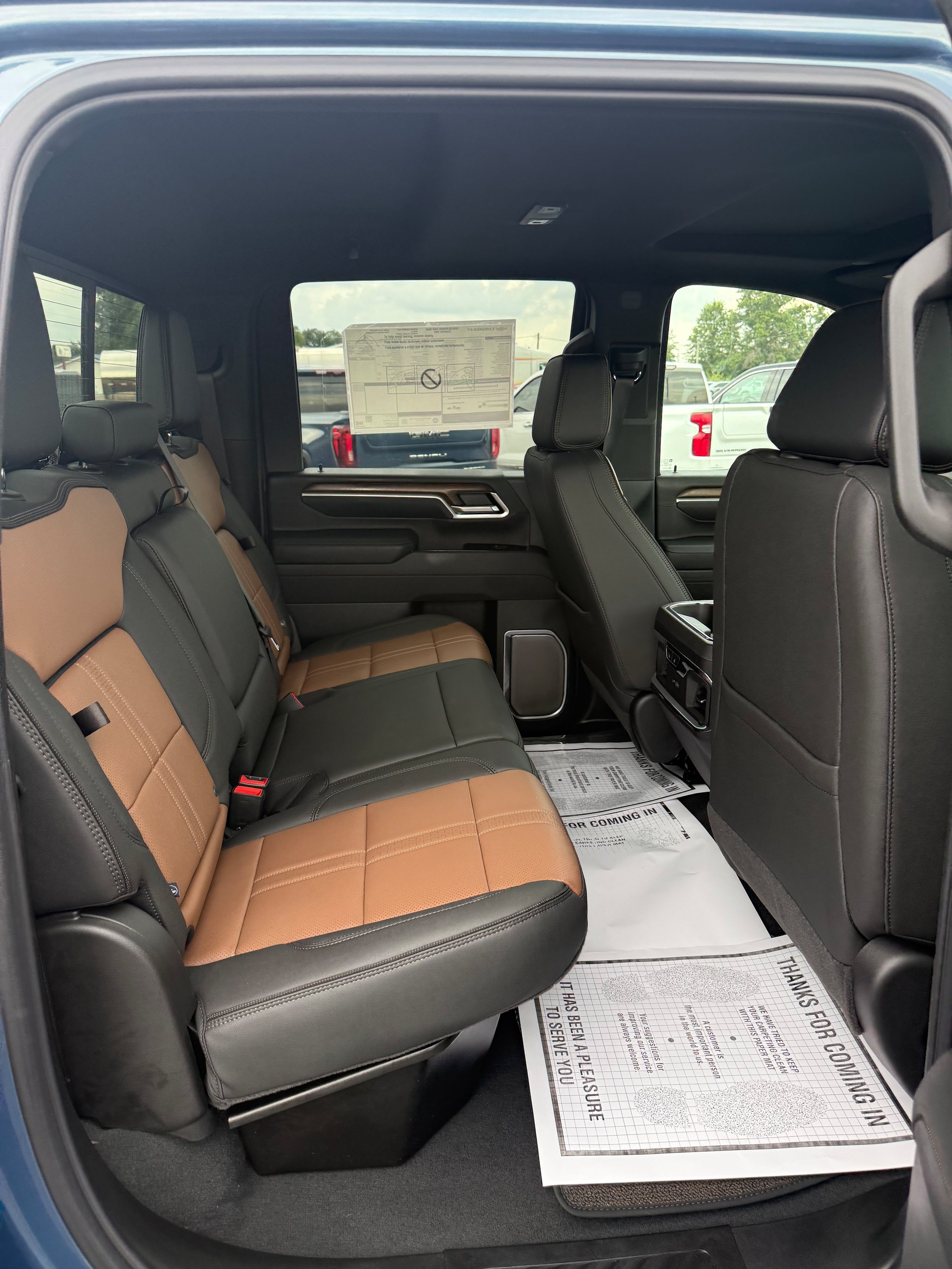 New 2026 Chevrolet Silverado 3500 High Country w/ High Country Premium Package AWD/4WD image 11