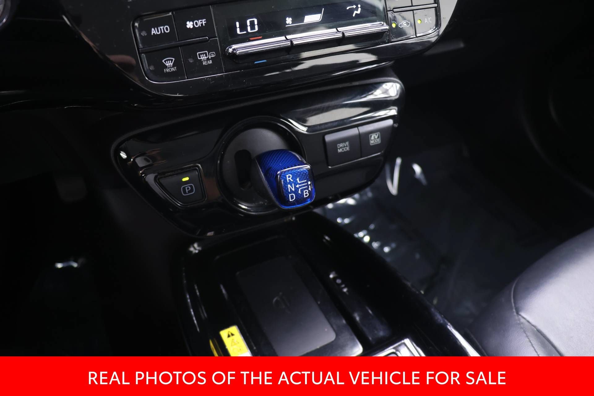 Certified 2022 Toyota Prius AWD image 6