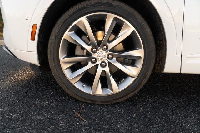 Used 2021 Buick Envision Avenir w/ Technology Package II image 36