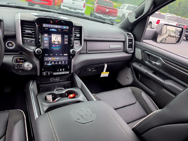 New 2027 RAM 1500 Laramie w/ Laramie Preferred Package AWD/4WD image 13