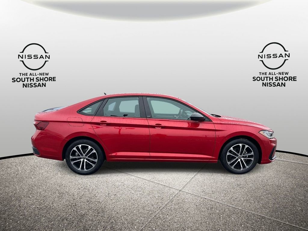 Used 2025 Volkswagen Jetta Sport image 2