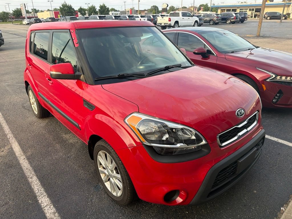 Used 2012 Kia Soul + FWD image 2