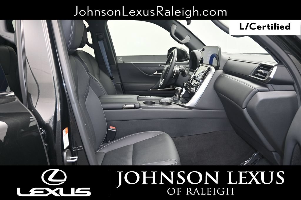 Certified 2025 Lexus LX 600 4WD w/ Interior Upgrade Package image 11