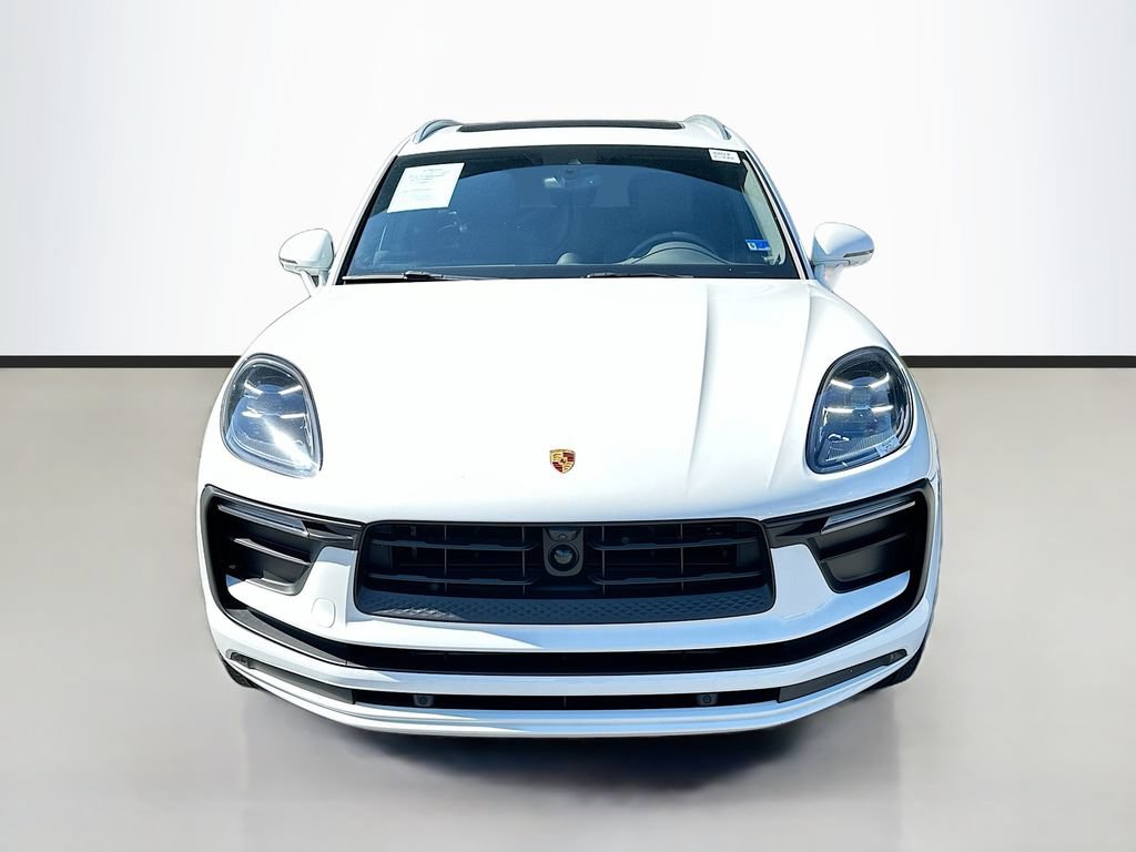 Certified 2023 Porsche Macan AWD/4WD image 6