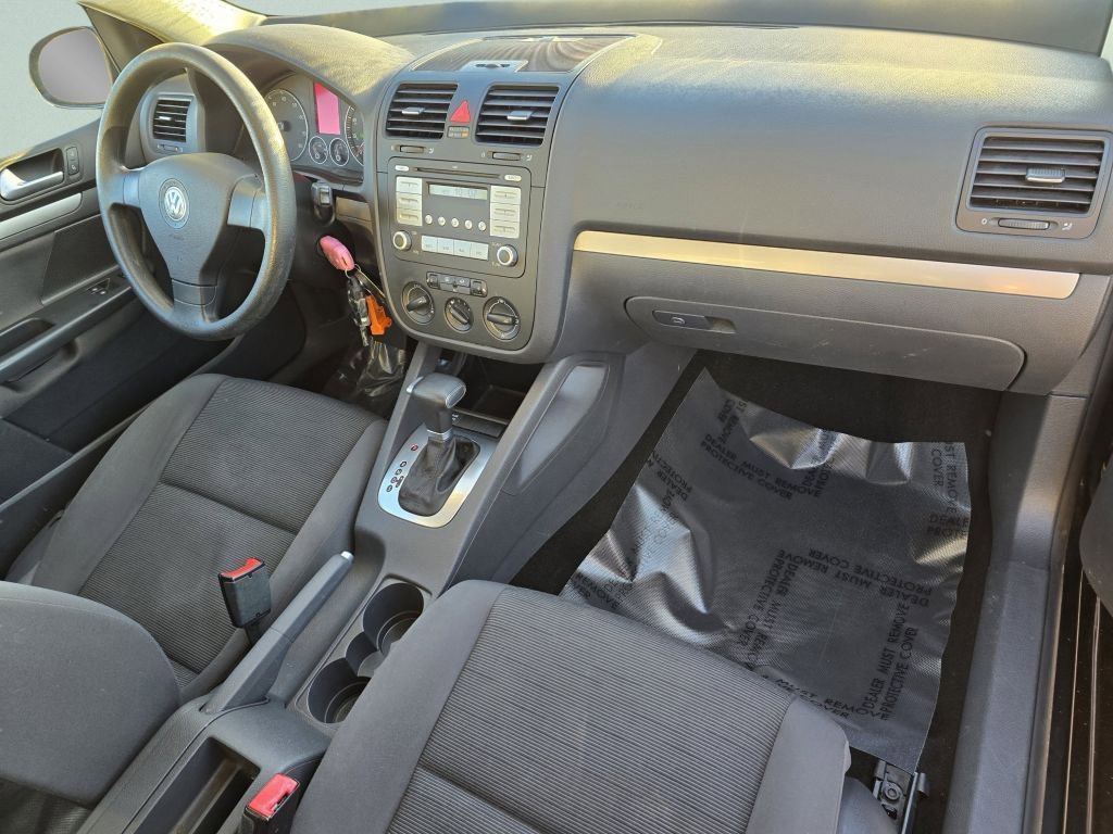 Used 2008 Volkswagen Rabbit S image 18
