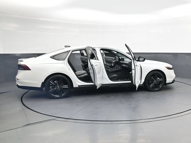 Used 2023 Honda Accord Sport image 39
