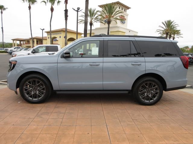 New 2026 Ford Expedition Platinum AWD/4WD image 1