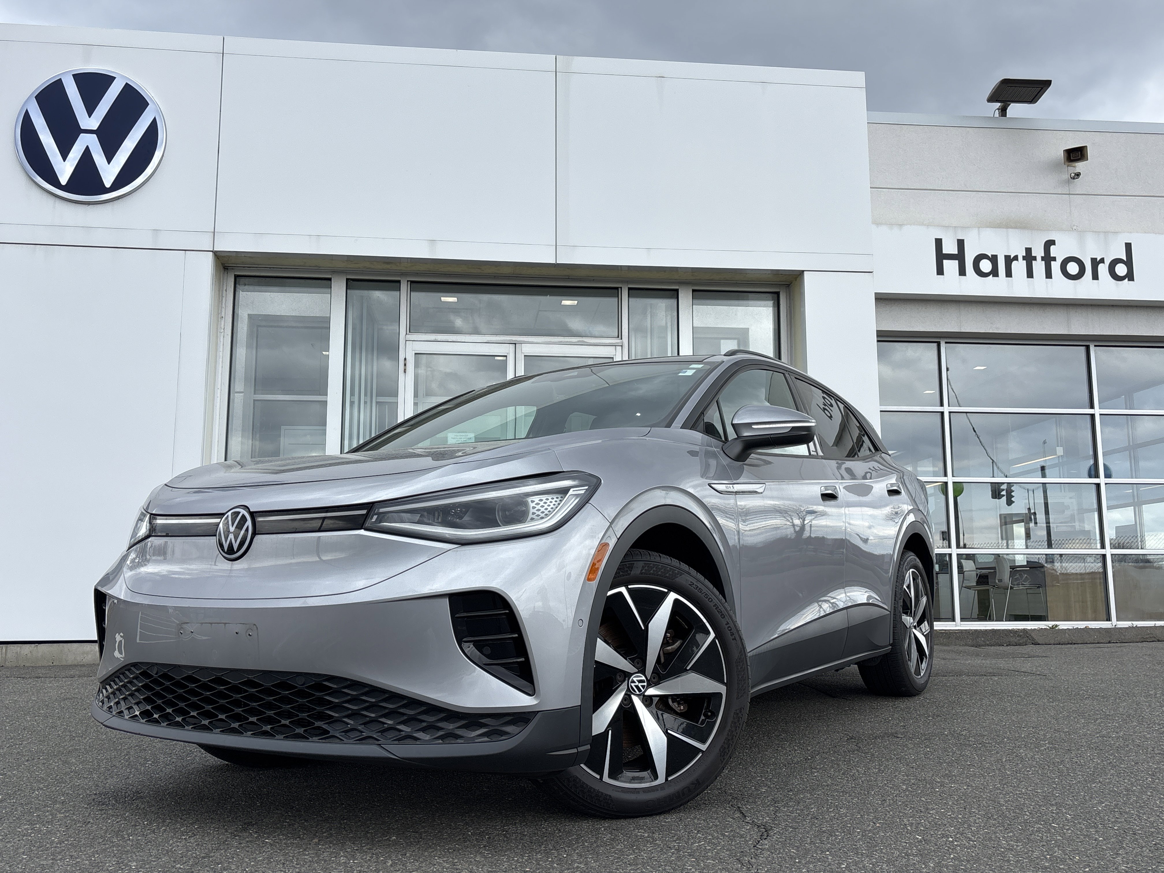 Used 2023 Volkswagen ID.4 S image 1