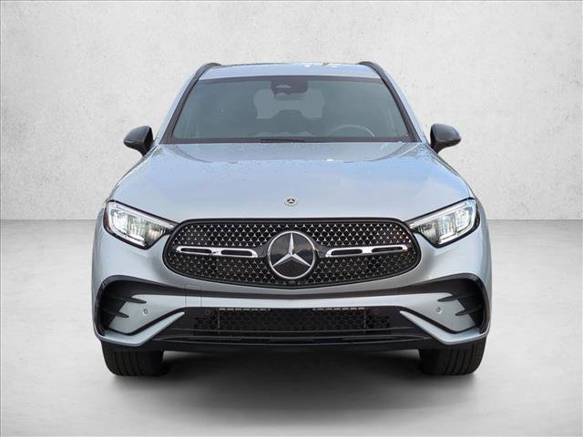 Used 2024 Mercedes-Benz GLC 300 4MATIC image 2