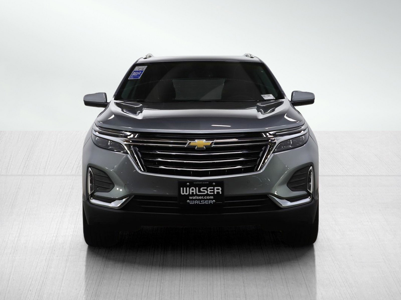 Used 2023 Chevrolet Equinox Premier AWD/4WD image 8