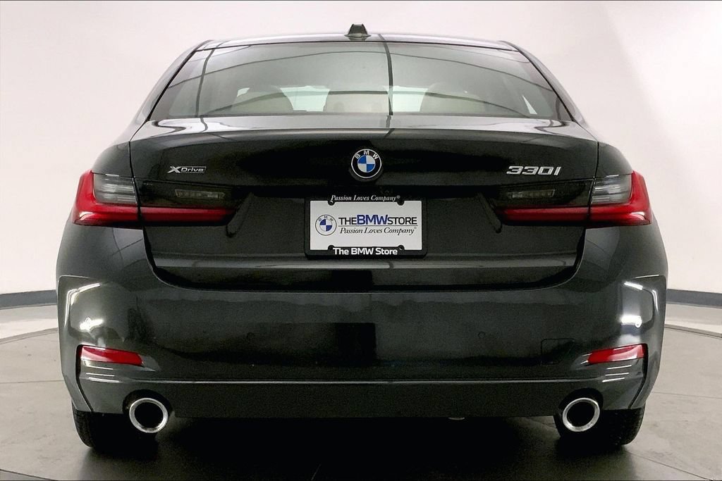 Certified 2023 BMW 330i xDrive Sedan w/ Premium Package AWD/4WD image 3
