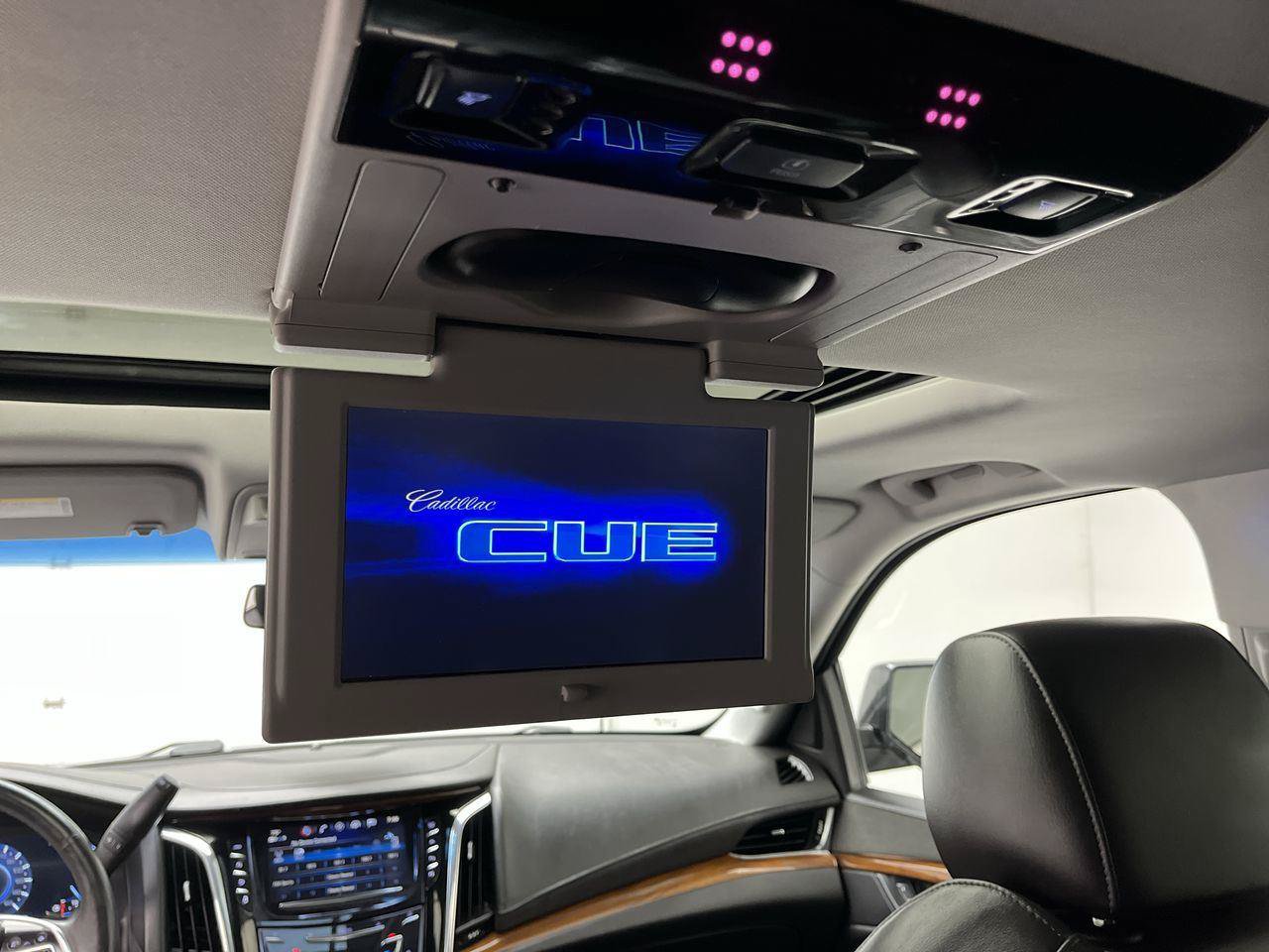Used 2017 Cadillac Escalade Premium Luxury AWD/4WD image 8
