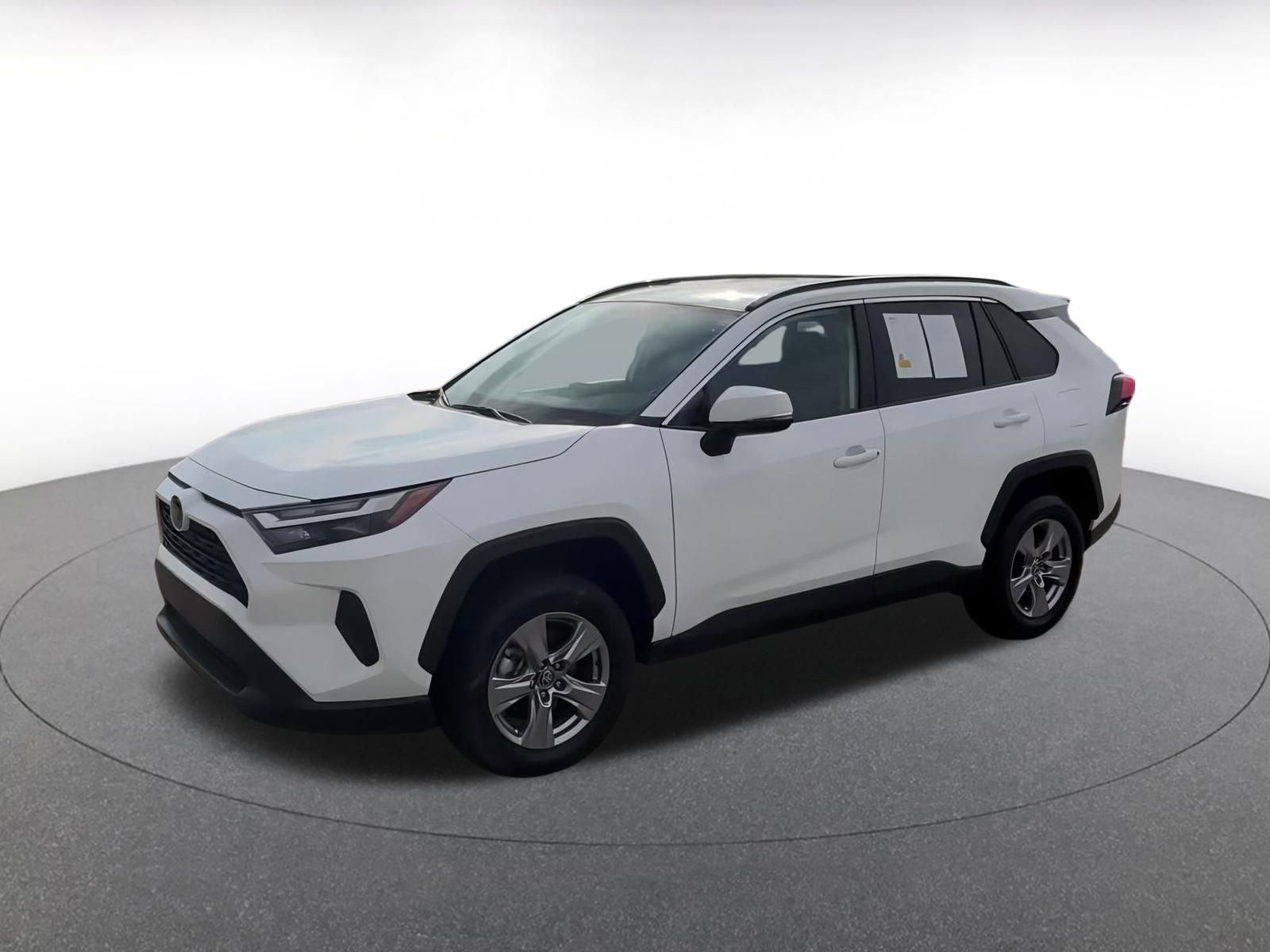 Used 2025 Toyota RAV4 XLE image 8