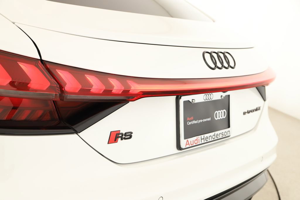 Certified 2023 Audi RS e-tron GT w/ Carbon Performance Package image 30