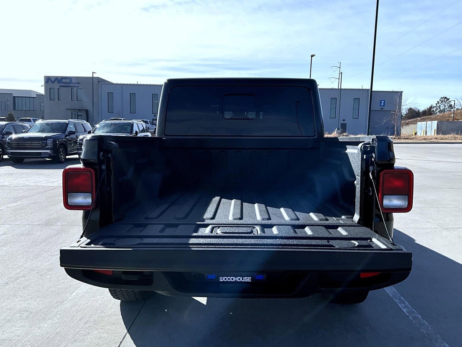 Used 2024 Jeep Gladiator Sport image 9