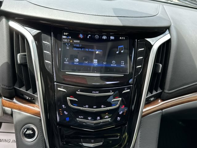 Certified 2020 Cadillac Escalade Premium Luxury RWD image 24