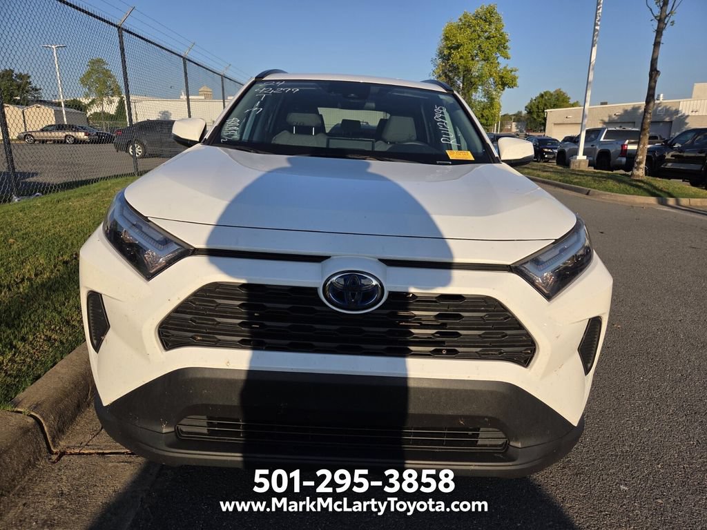 Used 2024 Toyota RAV4 XLE w/ Convenience Package AWD/4WD image 2