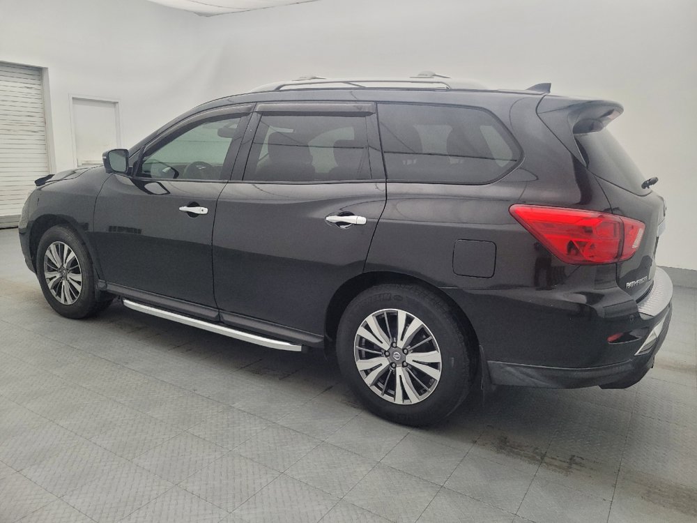 Used 2019 Nissan Pathfinder SL w/ Cargo Package FWD image 3