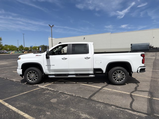 New 2026 Chevrolet Silverado 2500 LT w/ Z71 Chrome Sport Edition AWD/4WD image 8