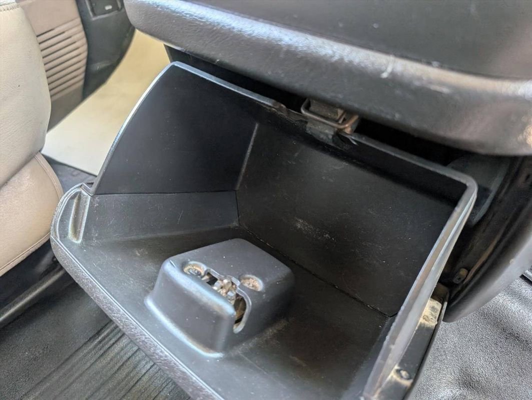 Used 2008 Chevrolet Express 3500 image 28