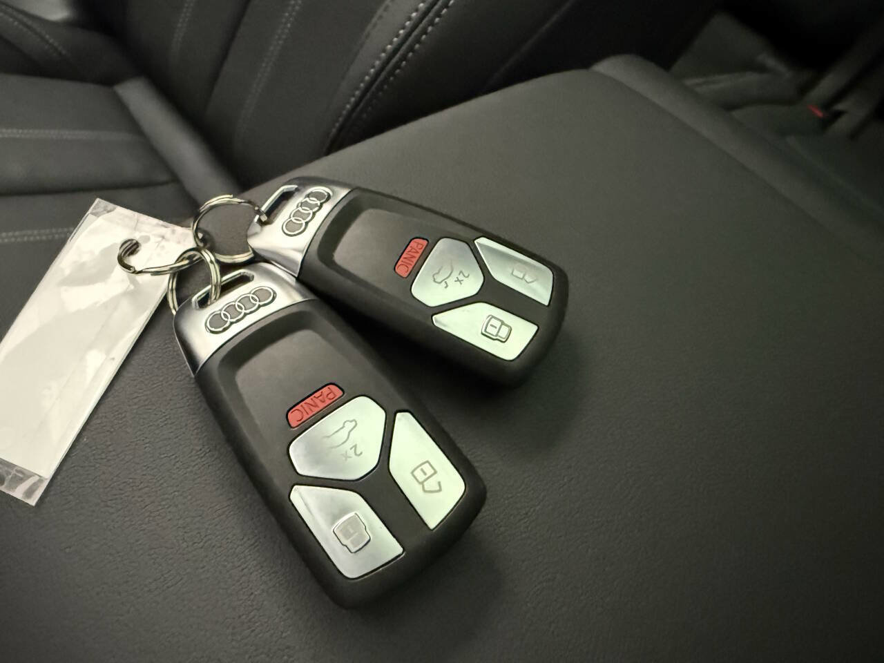 Used 2024 Audi Q5 e Prestige w/ Prestige Package image 18