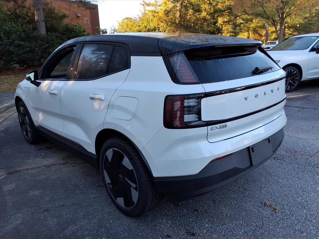 New 2025 Volvo EX30 Plus w/ Protection Package Premier image 7