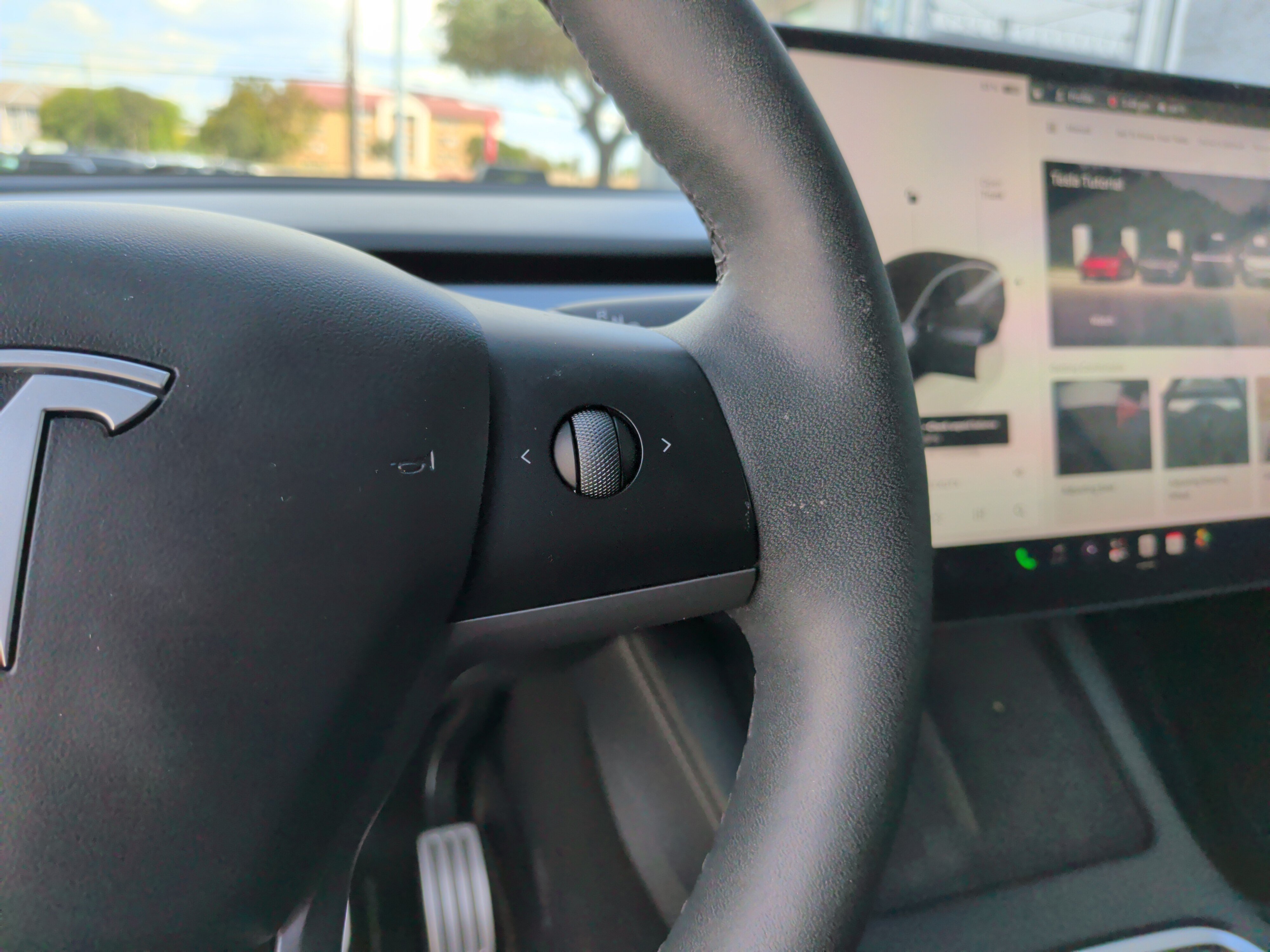 Used 2024 Tesla Model Y Performance AWD/4WD image 17