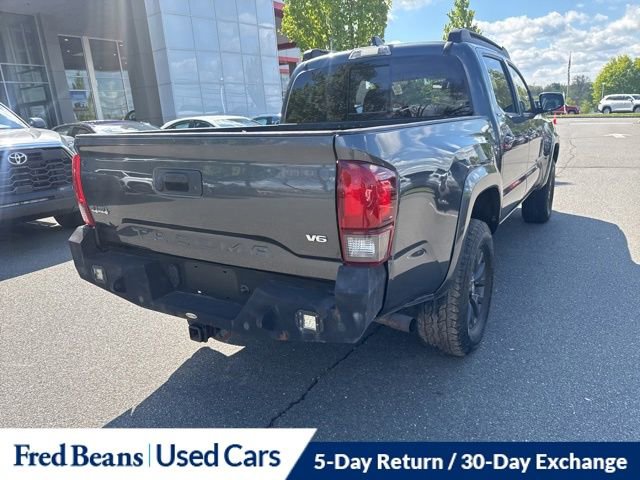 Used 2020 Toyota Tacoma SR5 AWD/4WD image 6
