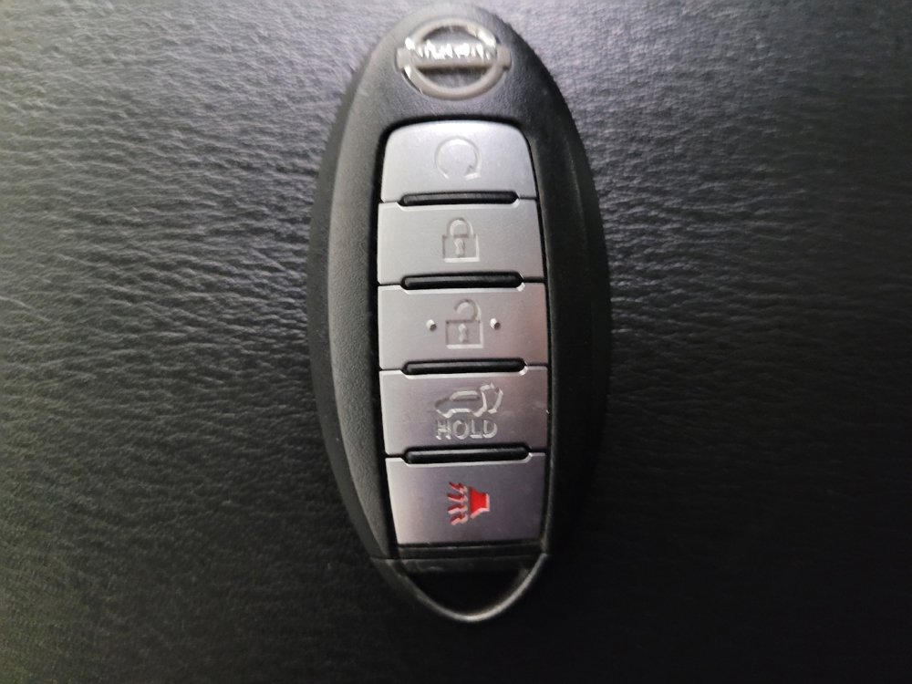 Used 2020 Nissan Armada SL w/ Premium Package image 32