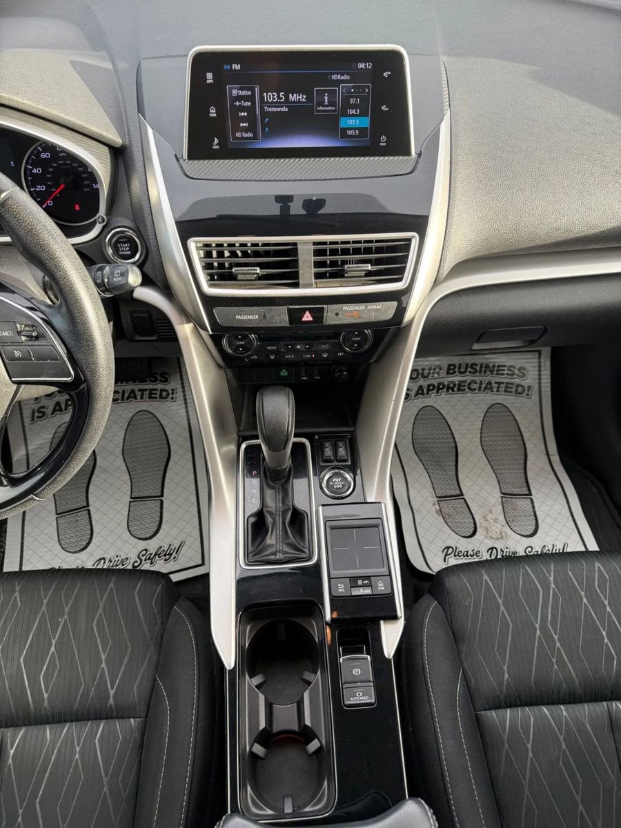 Used 2018 Mitsubishi Eclipse Cross SE image 12