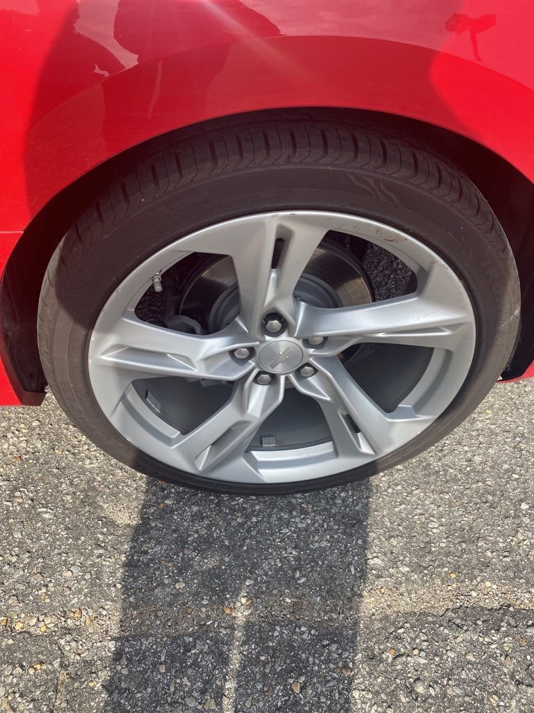 Used 2022 Chevrolet Camaro LT image 6