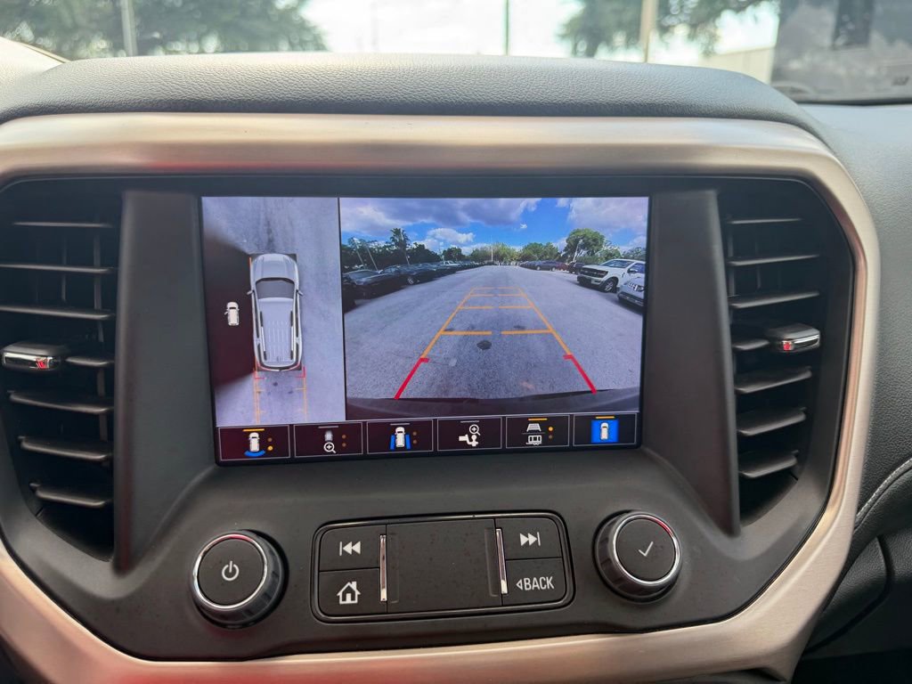 Used 2022 GMC Acadia Denali w/ Denali Ultimate Package FWD image 23