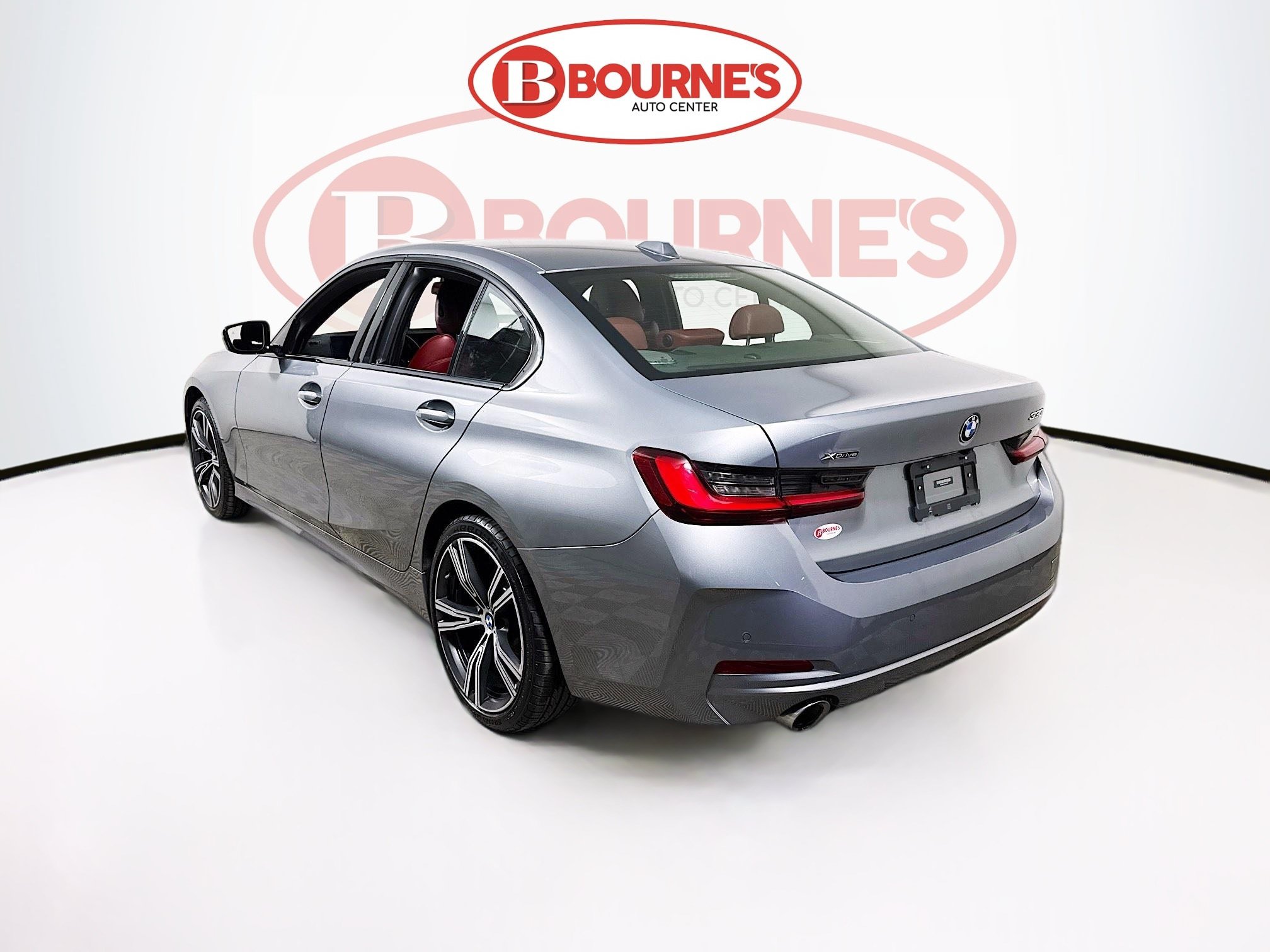 Used 2023 BMW 330i xDrive Sedan w/ Premium Package AWD/4WD image 10
